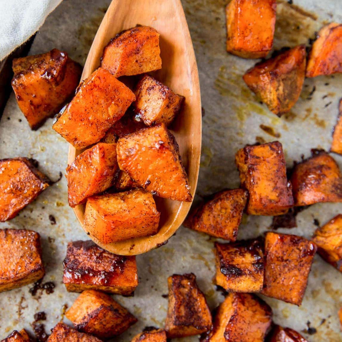 Easy 30-Minute Roasted Sweet Potatoes: Crispy, Tender & Flavorful
